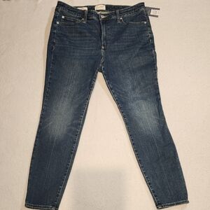 Universal Thread Dark Blue Skinny Jeans
